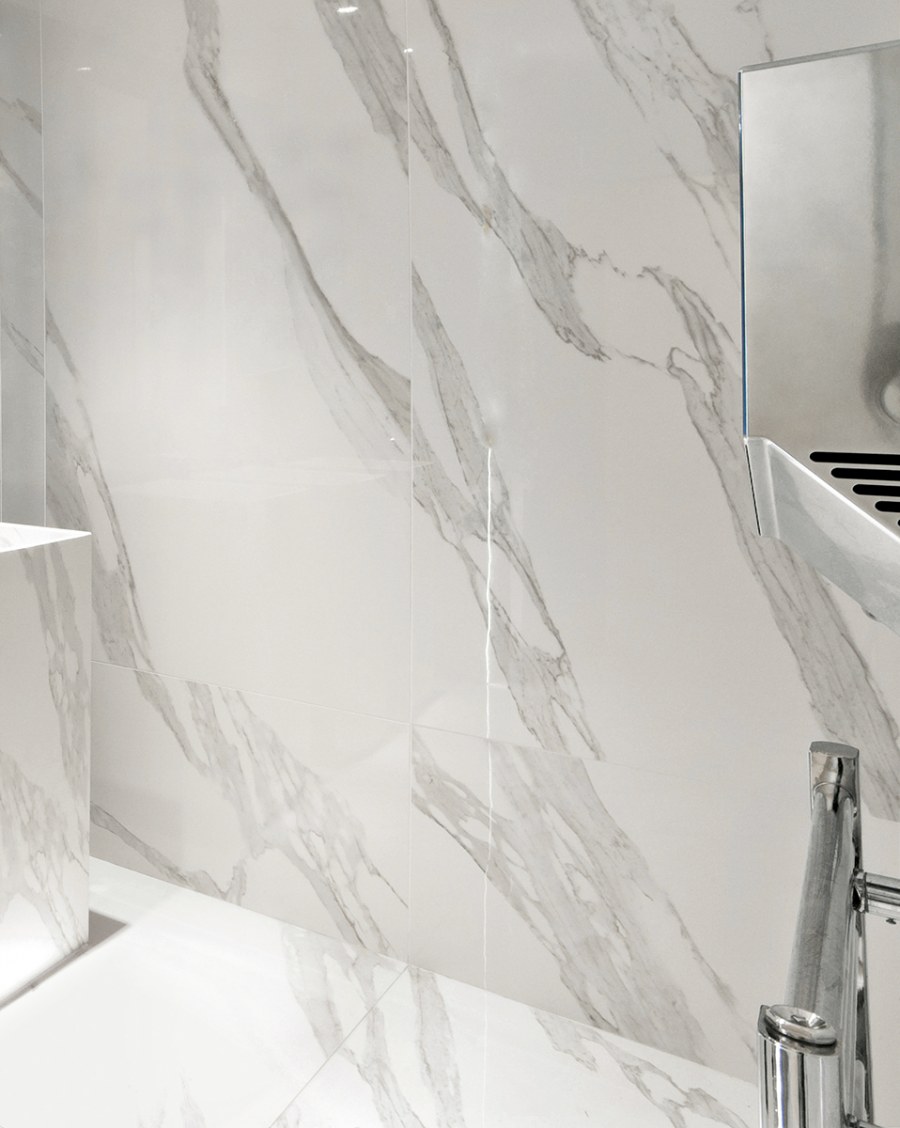 Плитка в ванную синий мрамор