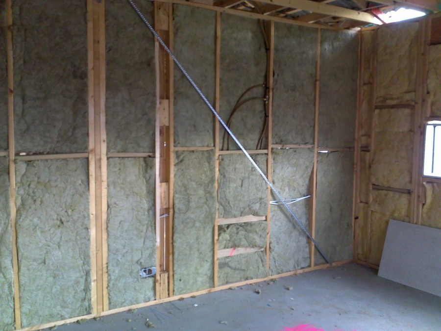 Шумоизоляция стен в деревянном доме