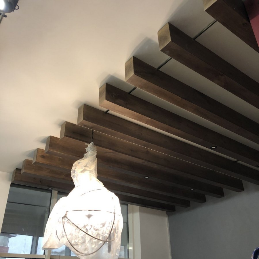 Декоративные балки на потолок