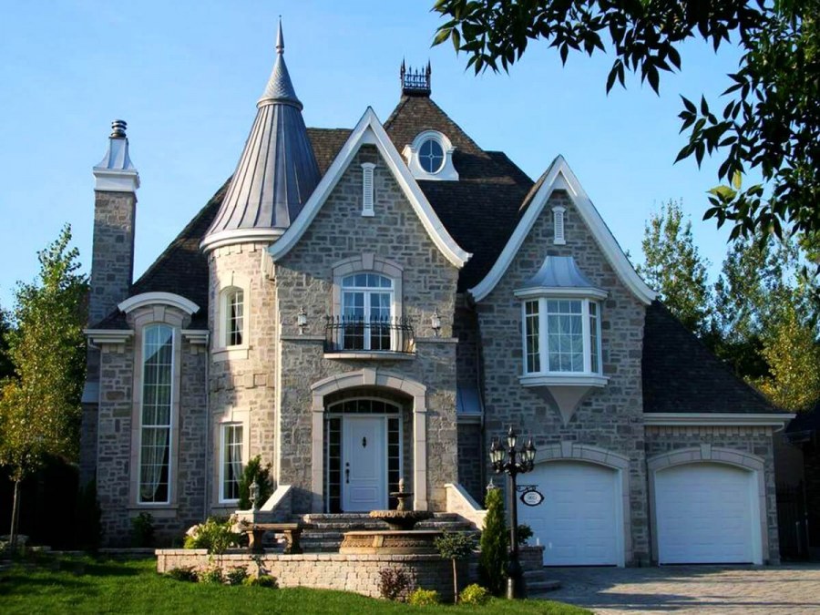 Дом в замковом стиле Шатто