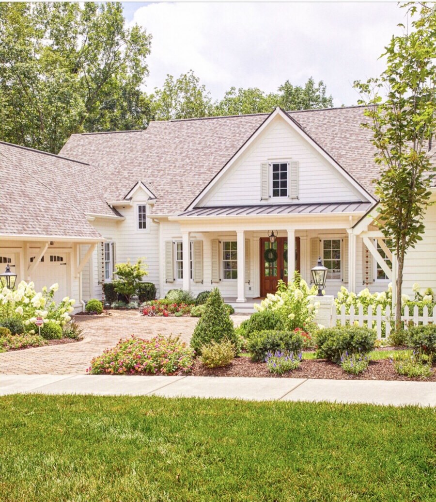 Деревянный дом в стиле ранчо