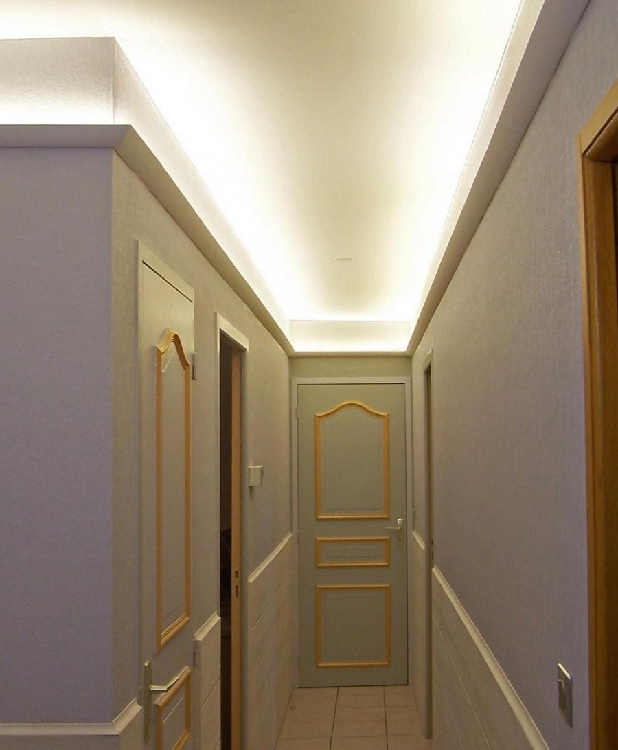 Светодиодная подсветка в прихожей