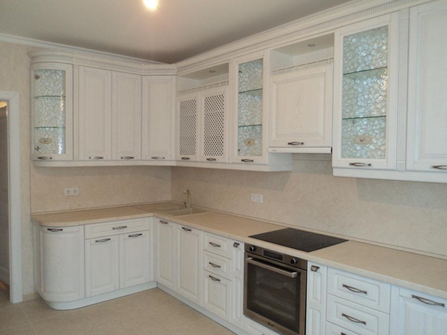 Кухня Нэнси Леруа ясень