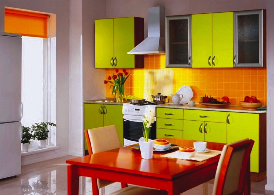 Желто-зеленый кухонный гарнитур