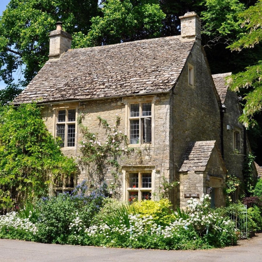 Английские домики с садом каменный Джейн Остен