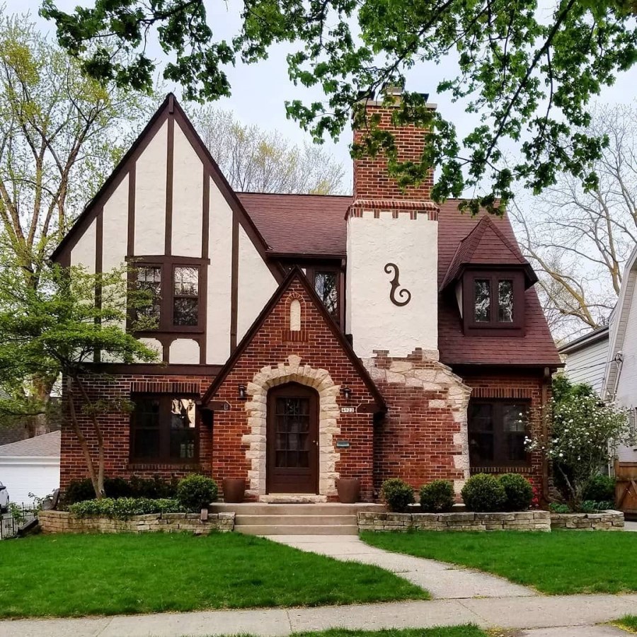 Стиль Тюдор (Tudor Revival Cottage)