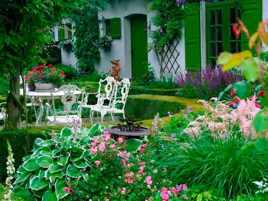 Красивые Дворики