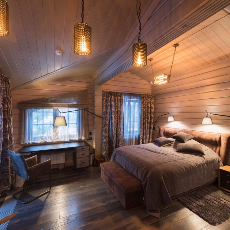 Отделка спальни на мансардном этаже