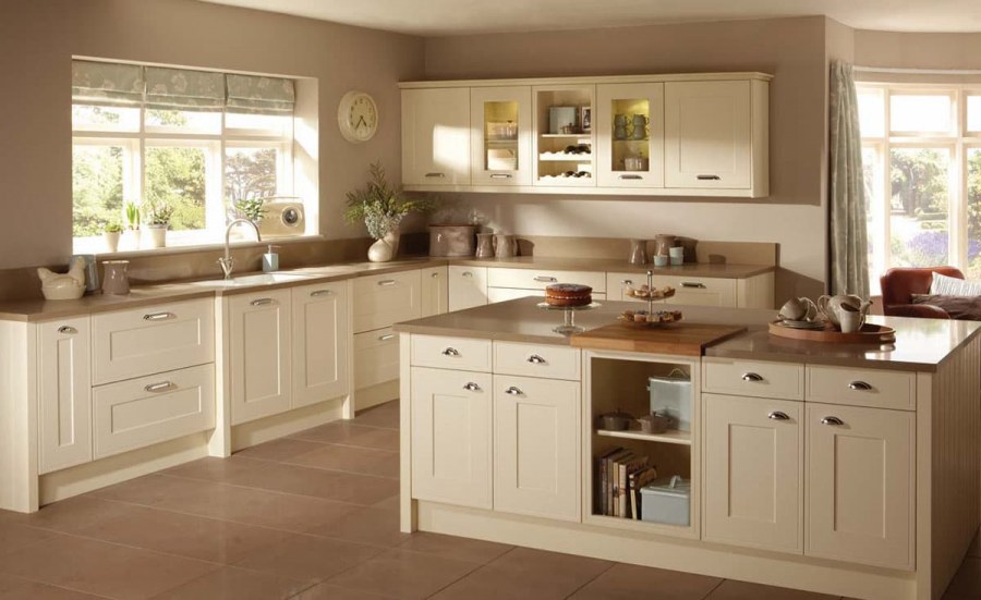 Бежевые кухни
