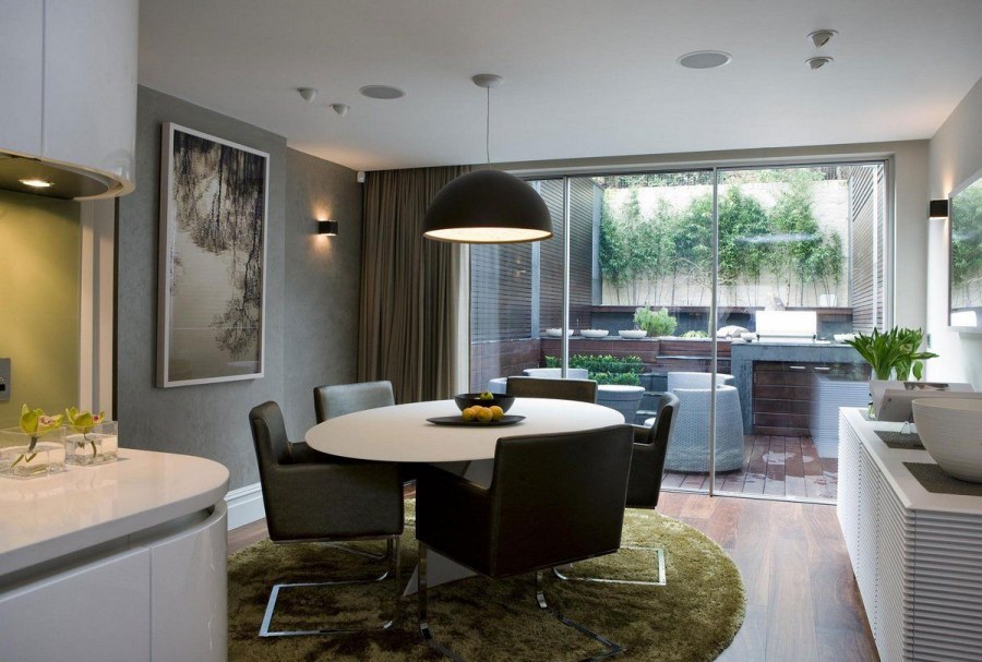 Кухня гостиная в ярких тонах