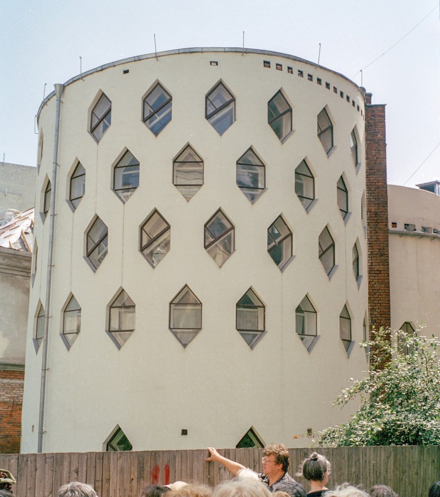 Дом-мастерская архитектора Константина Мельникова