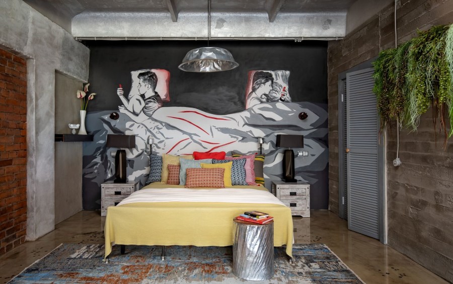 Граффити в спальне