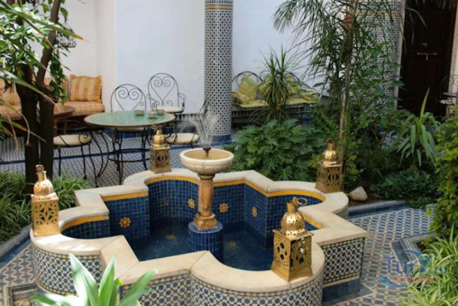 Фонтанчик в турецком стиле