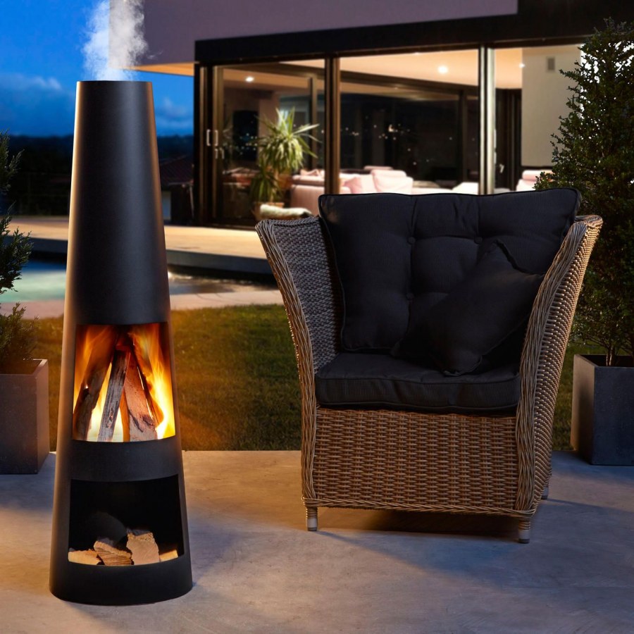 Газовый камин на террасе