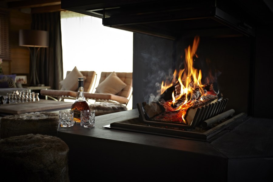 Домик с камином