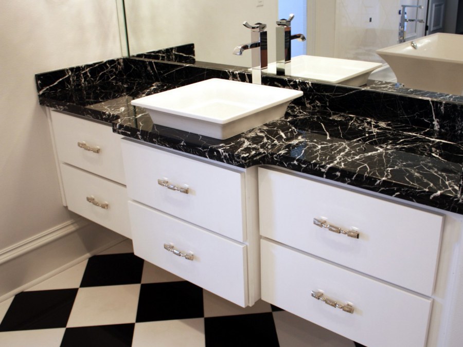 Столешница мрамор negro Marquina