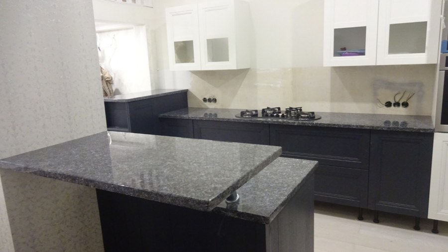 Столешница гранит Black Pearl