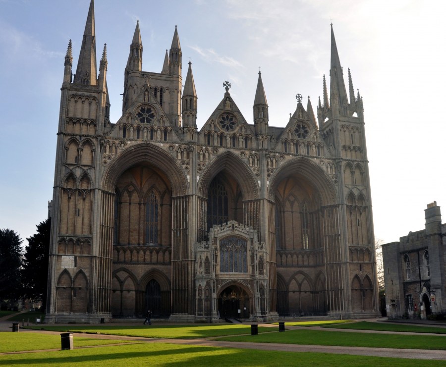 Неоготический собор Англия
