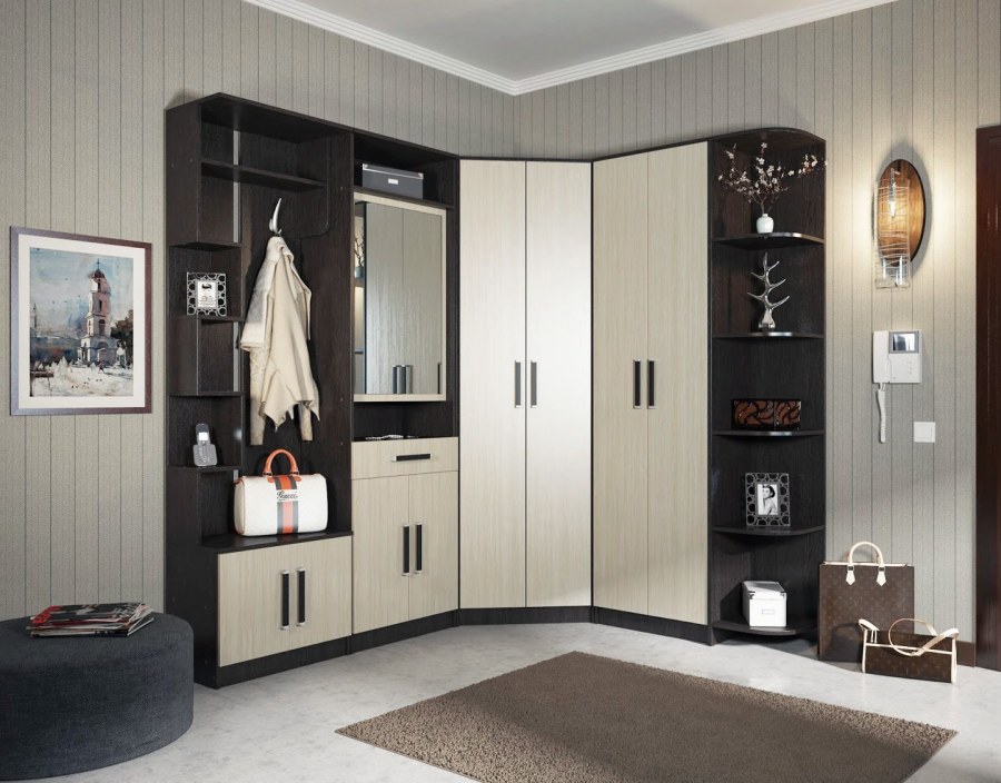 Прихожая для узкого коридора