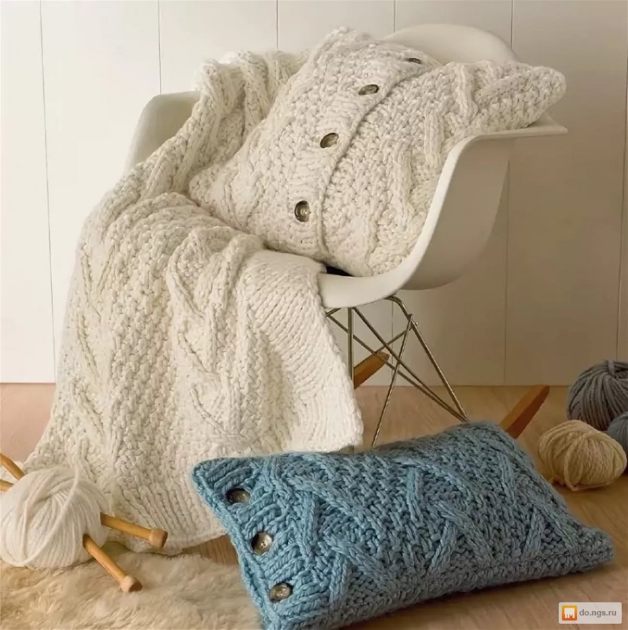 Вязаные пледы и подушки