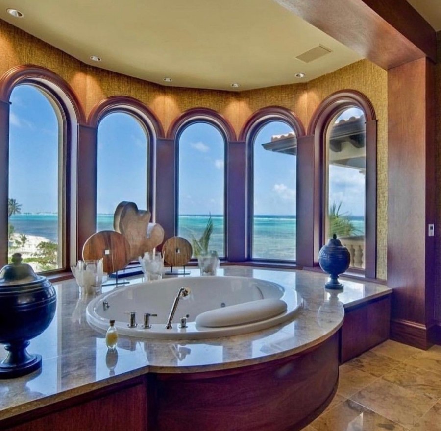 Богатые дома внутри и снаружи