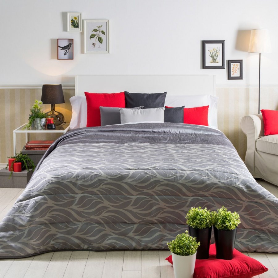 Покрывало серое с красным