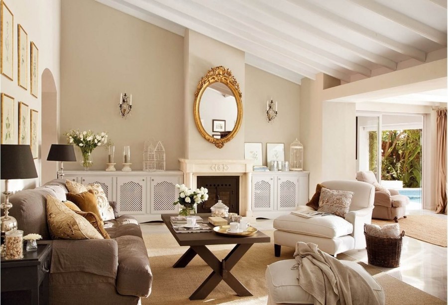 Зеркало в колониальном стиле