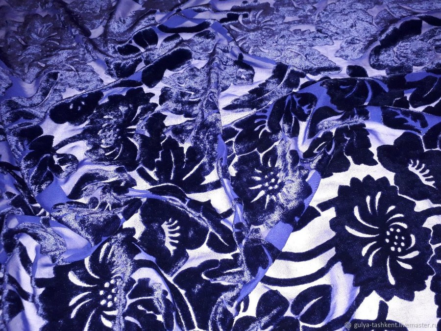 Бархатная ткань