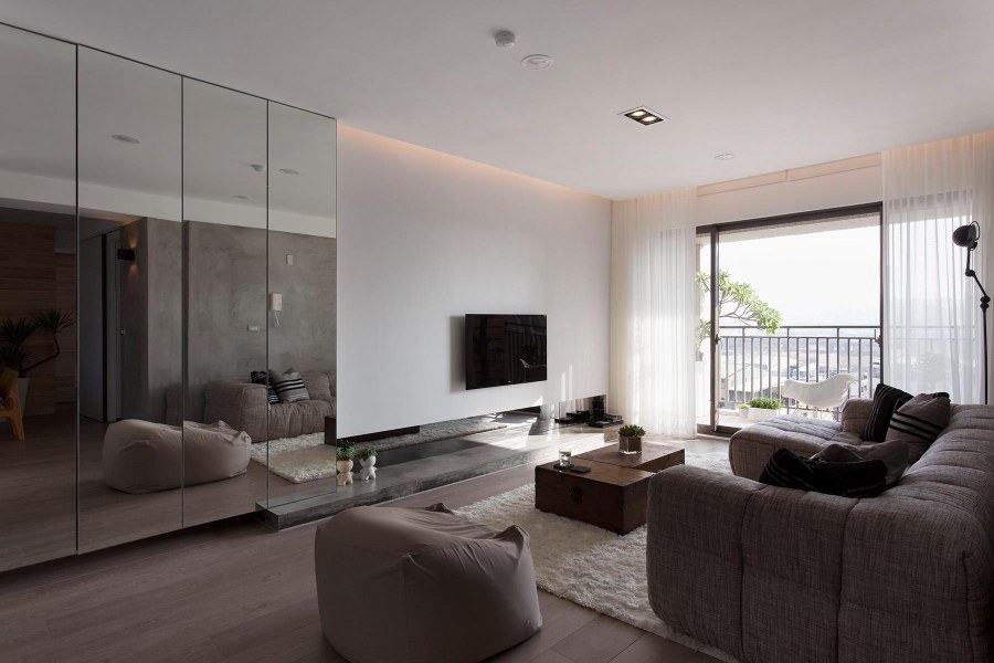 Просторная гостиная в современном стиле