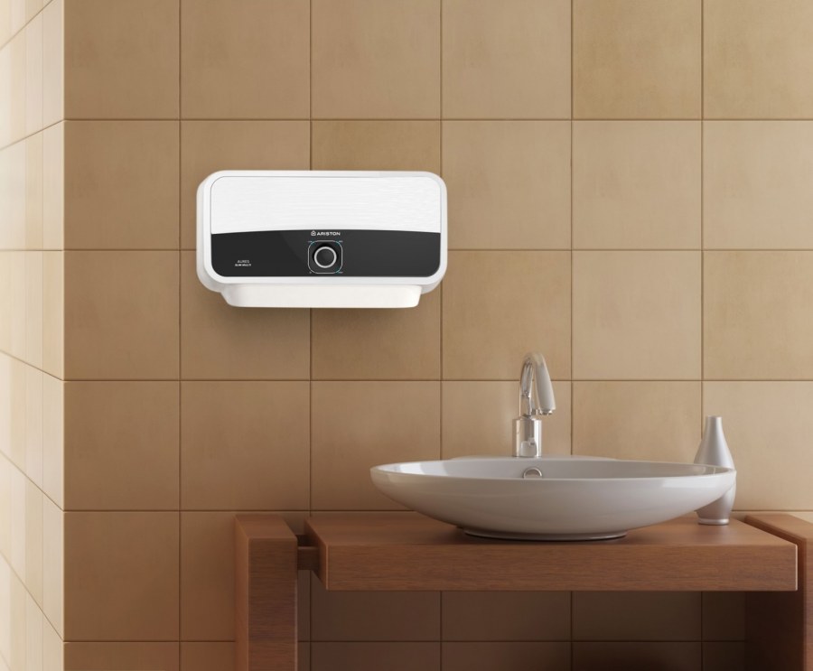 Проточный водонагреватель Аристон