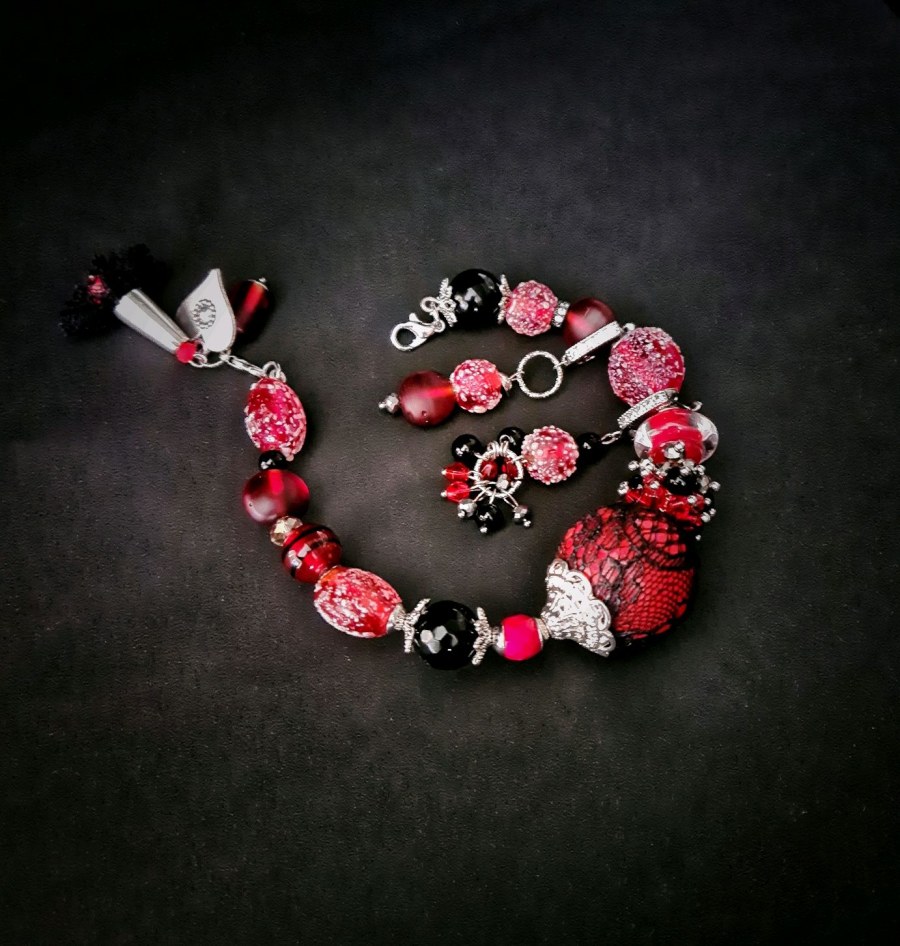 Китайские украшения на шею