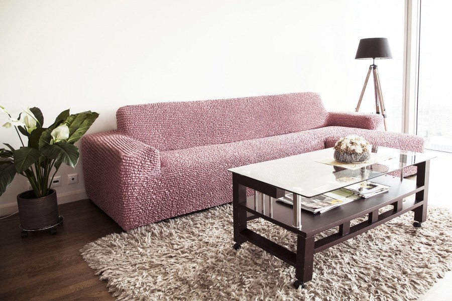 Синий диван в интерьере