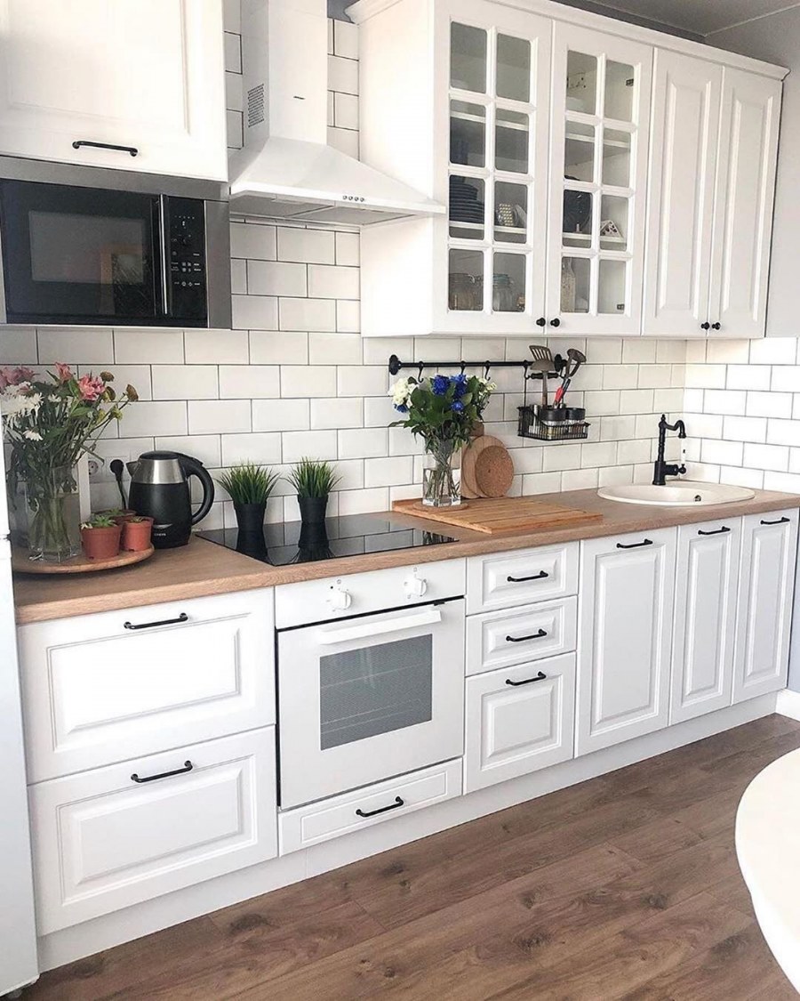 Сканди кухня белая