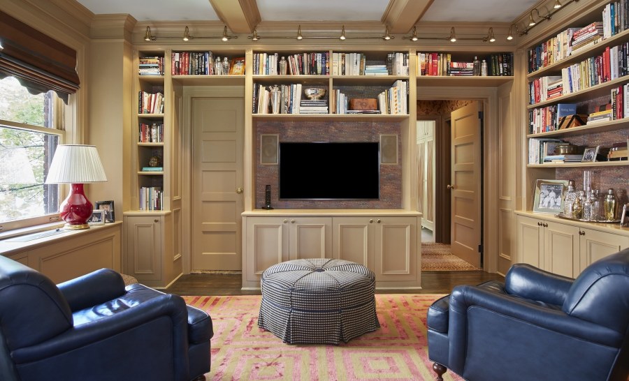 Гостиная с библиотекой