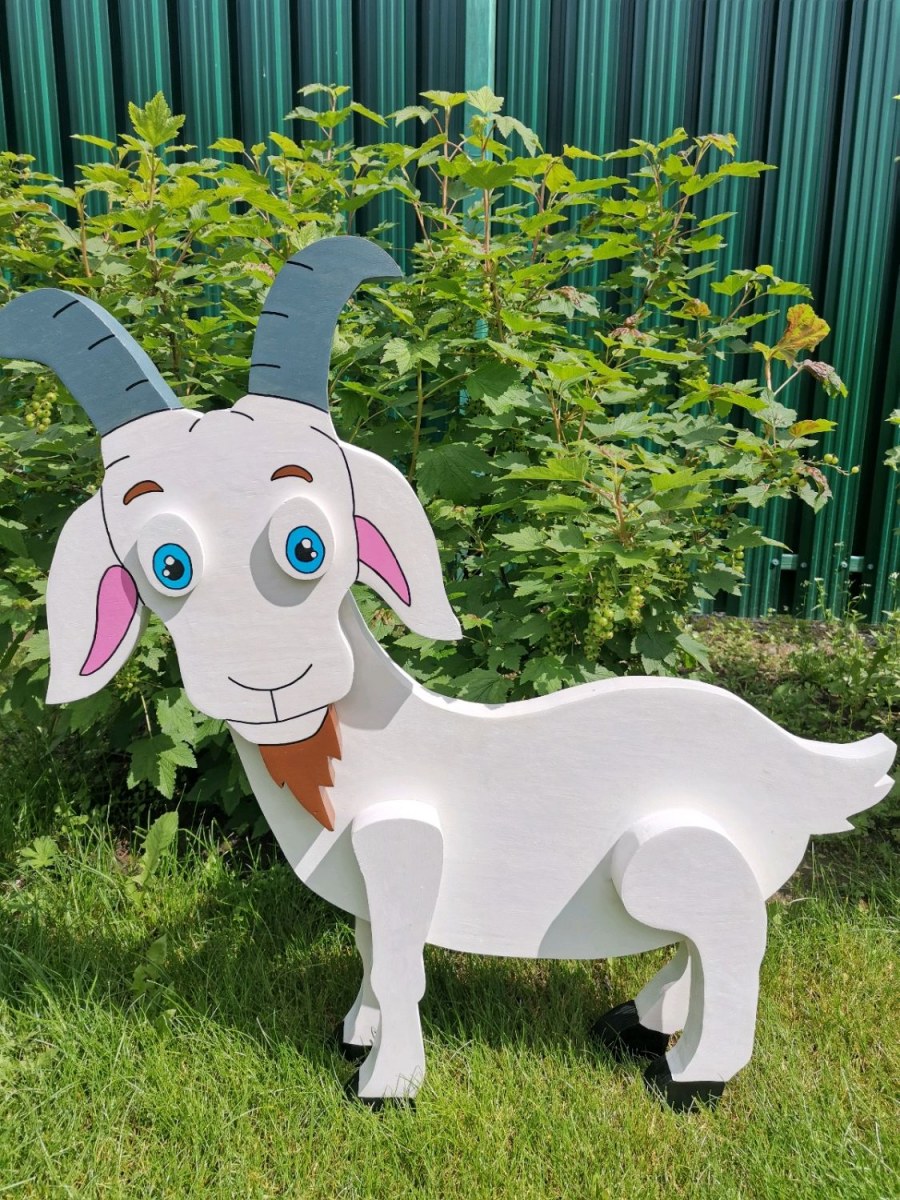 Фигурка Садовая коза