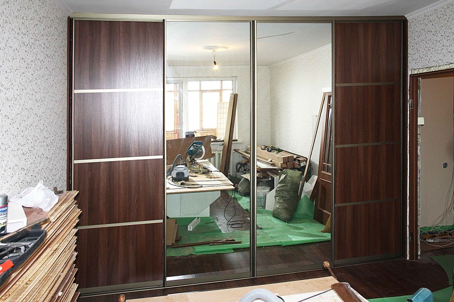 Двери купе ДСП И зеркало