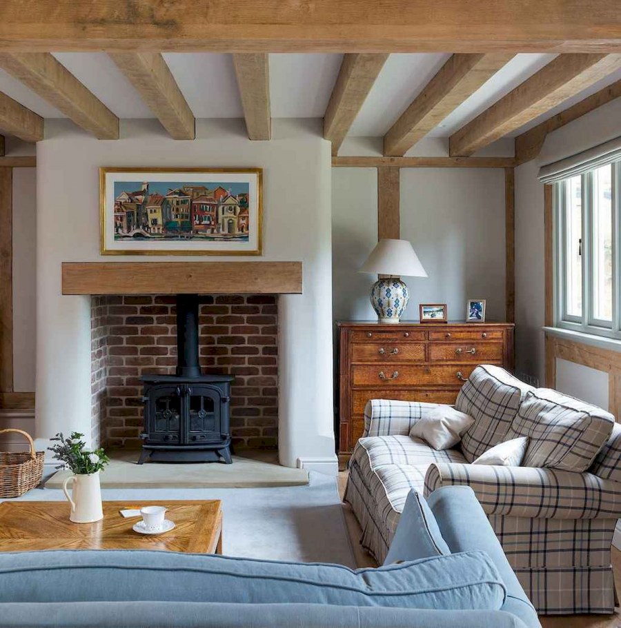 Гостиная в стиле Шале