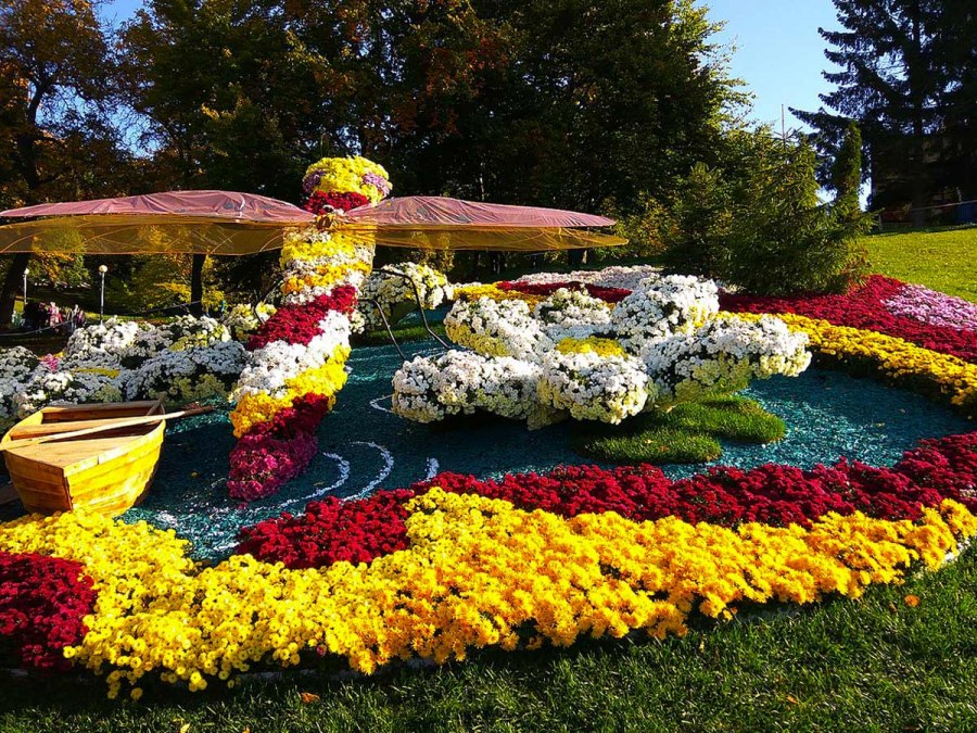 Клумба декоративная звезда