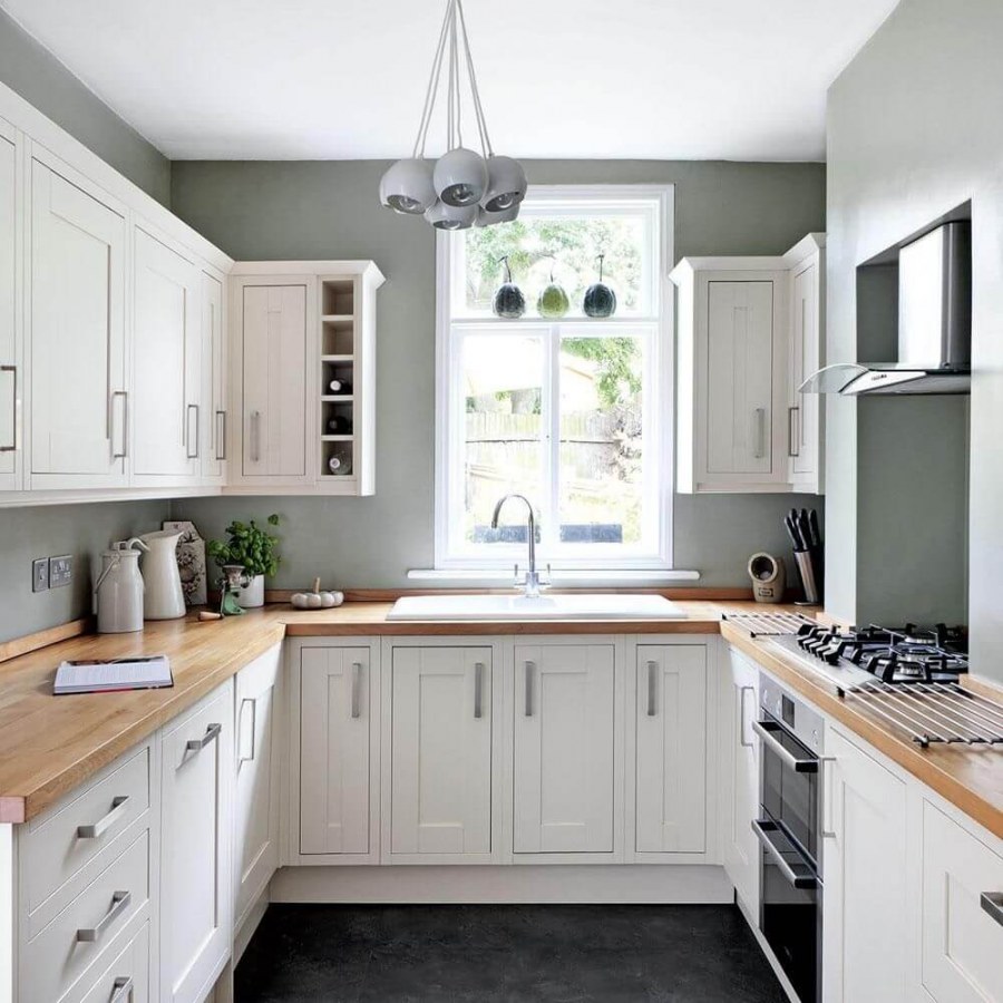 П образные кухни с окном