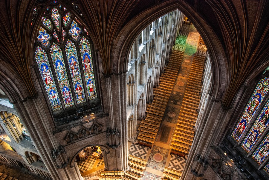 Реймский собор интерьер