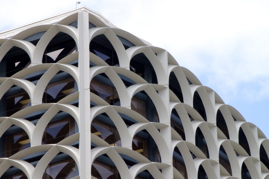 Трансляционная симметрия в архитектуре