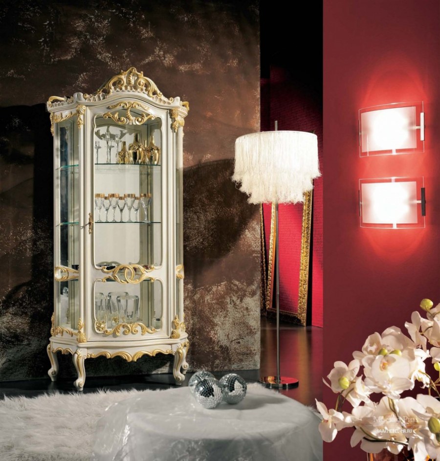 Итальянские витрина Барокко