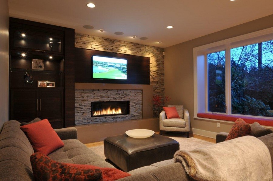 Кухня гостиная с электрокамином