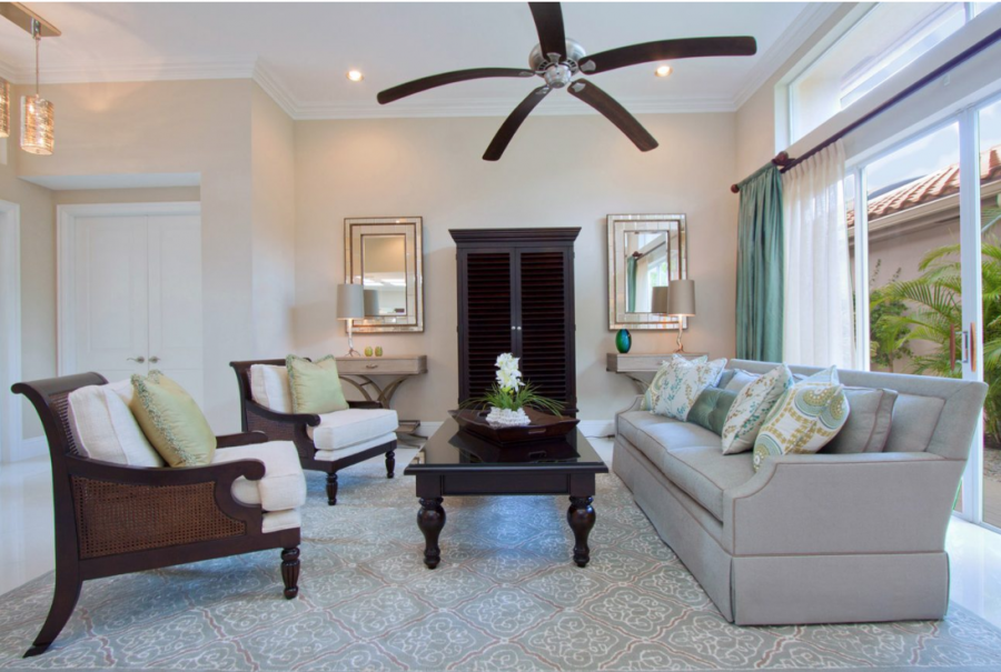 Интерьер гостиной в красных тонах