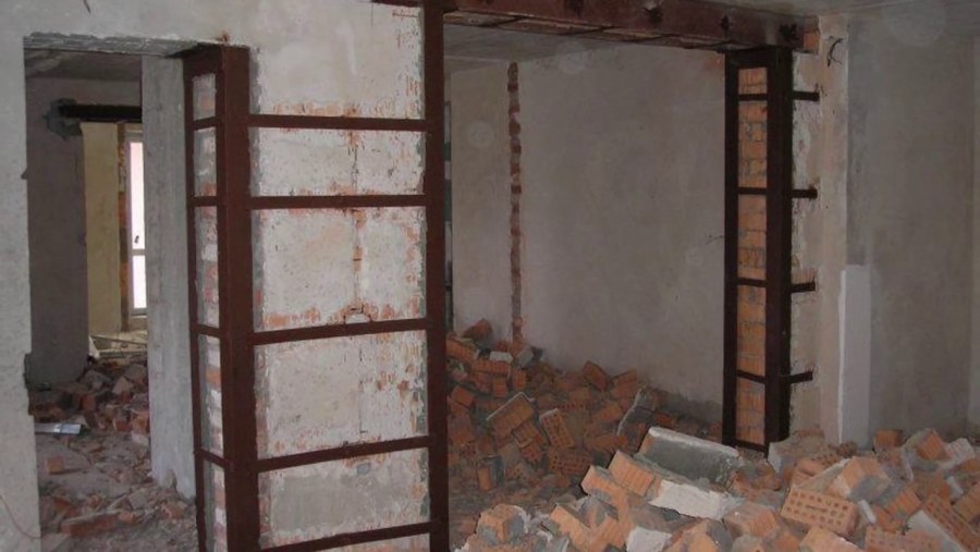 Проемы в несущих стенах