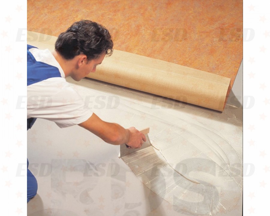 Приклеивание линолеума