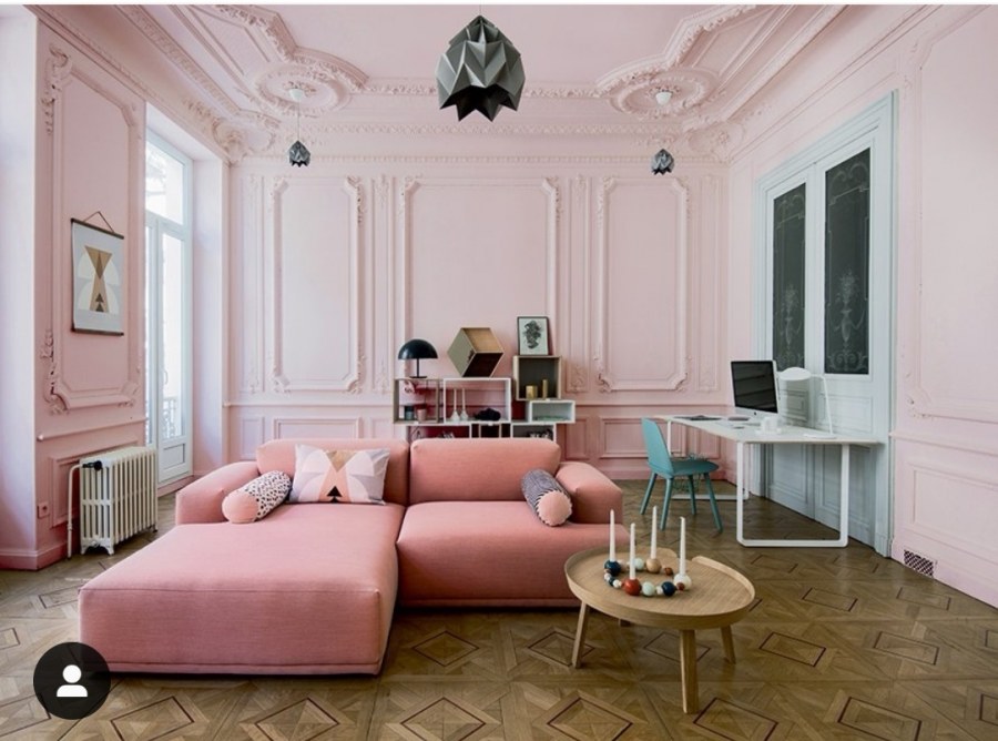 Гостиная в бежево розовых тонах