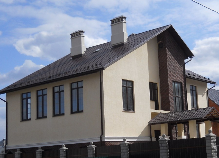 Оштукатуренный фасад