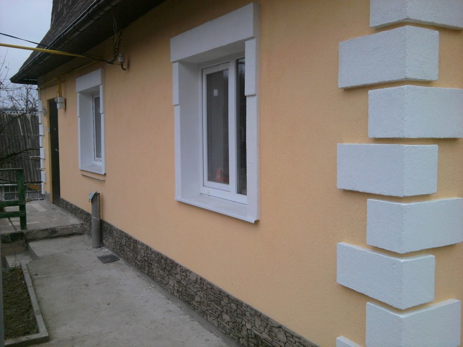 Необычная штукатурка фасада