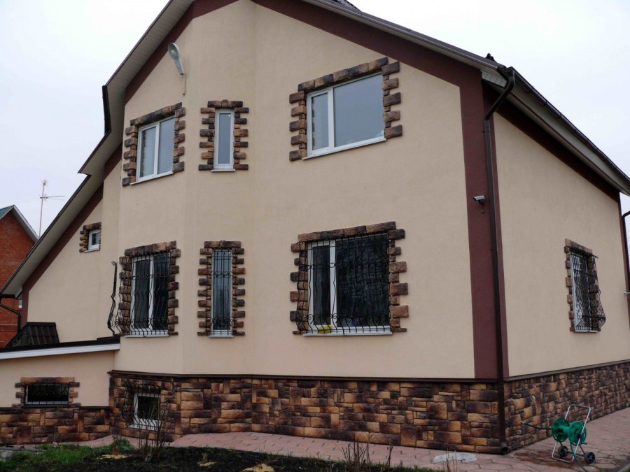 Фасед дом из пеноюлокоа